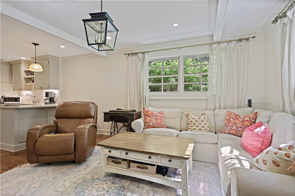 1566 Peachtree Battle Avenue NW