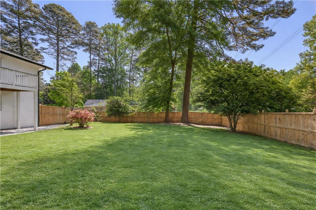 1566 Peachtree Battle Avenue NW