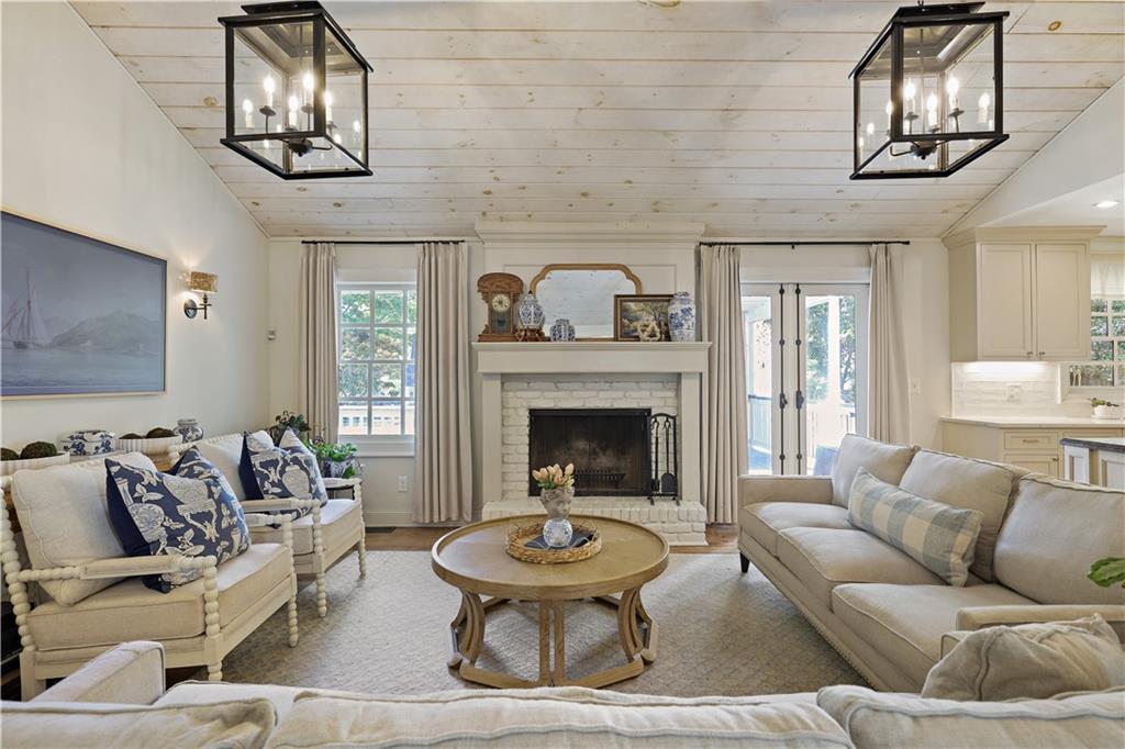 1566 Peachtree Battle Avenue NW