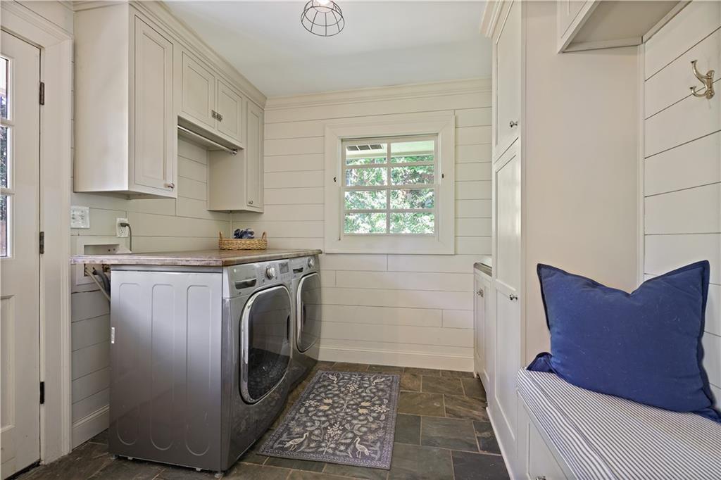 1566 Peachtree Battle Avenue NW