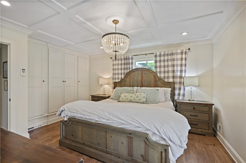 1566 Peachtree Battle Avenue NW