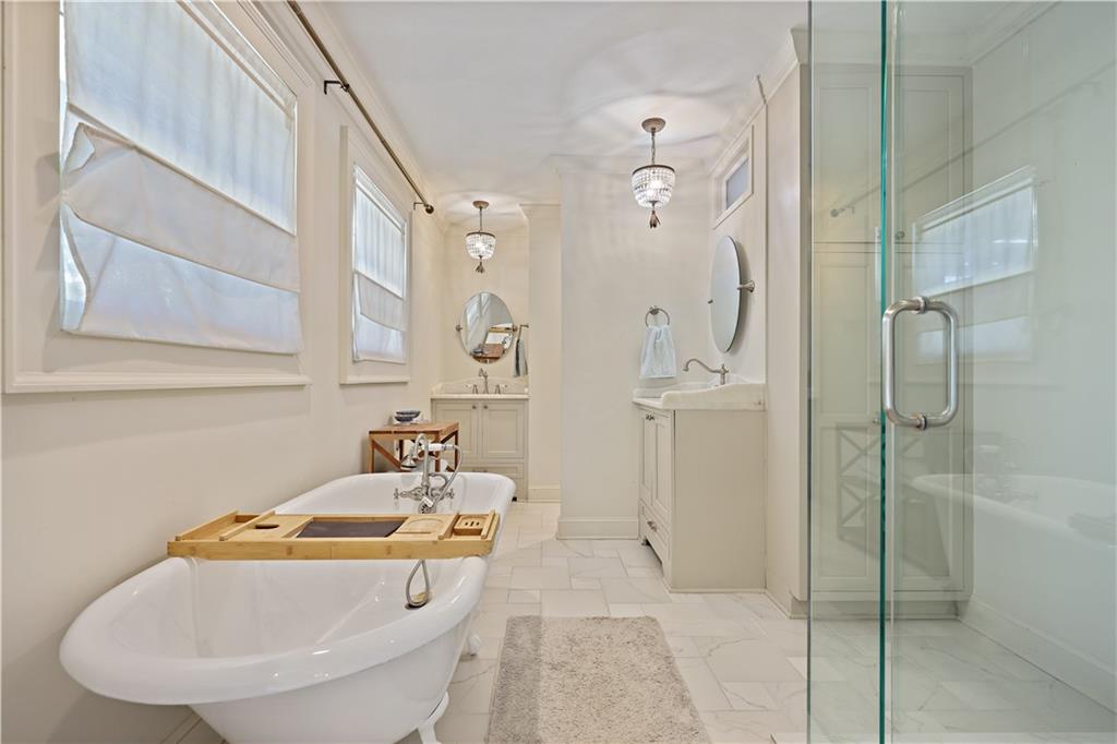 1566 Peachtree Battle Avenue NW