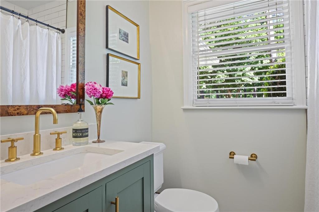 1520 Moores Mill Road NW