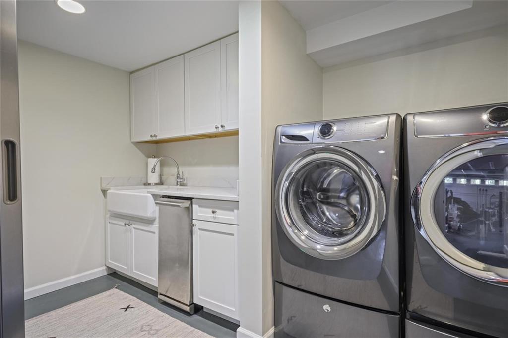 1520 Moores Mill Road NW