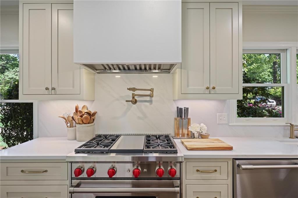 1520 Moores Mill Road NW