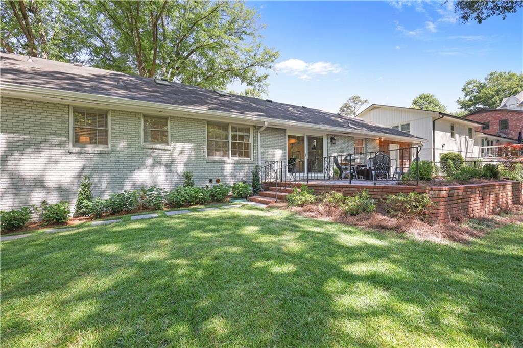 2509 Sharondale Drive NE