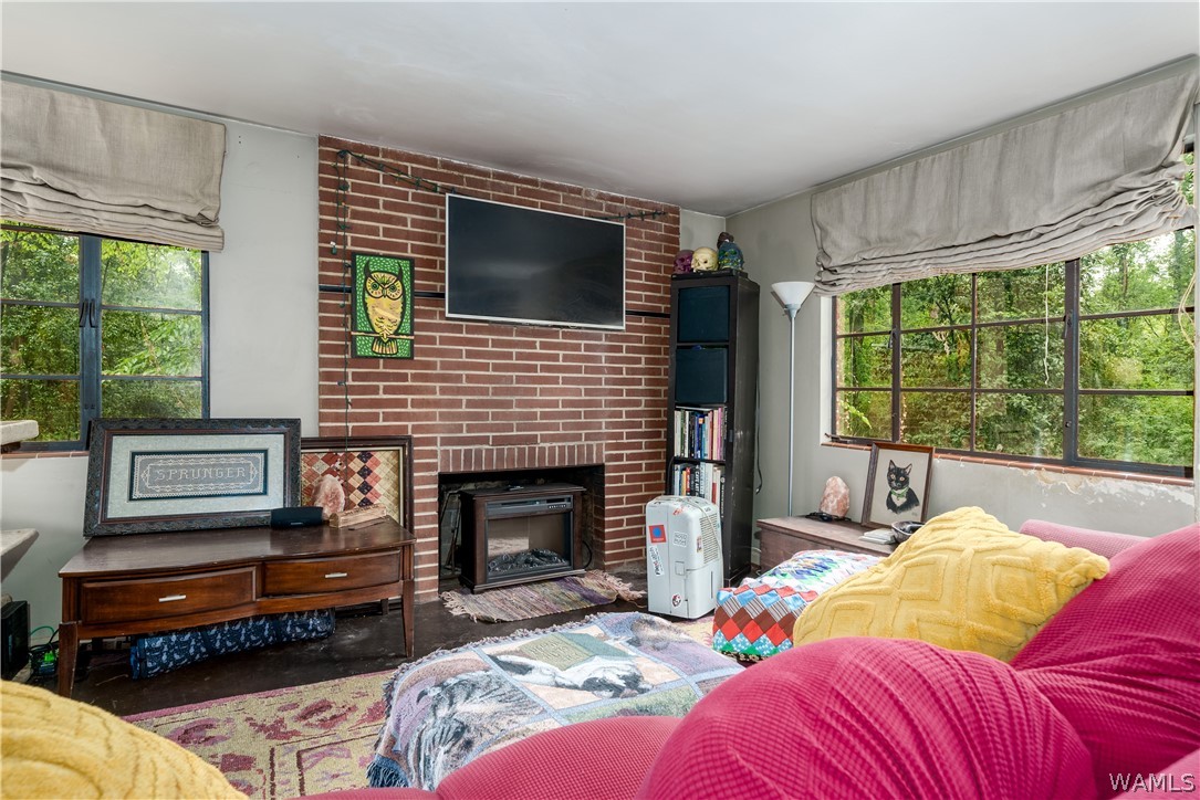 2501 16th Street E
