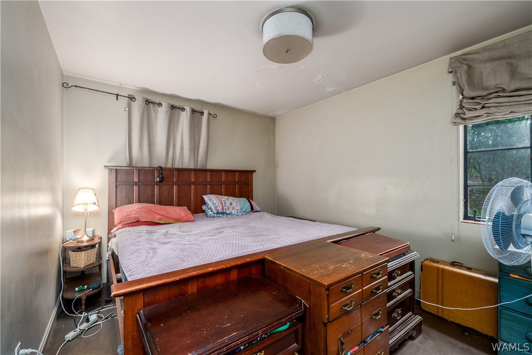 2501 16th Street E