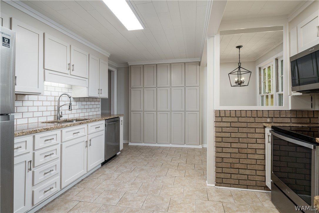 13 Elmira Drive