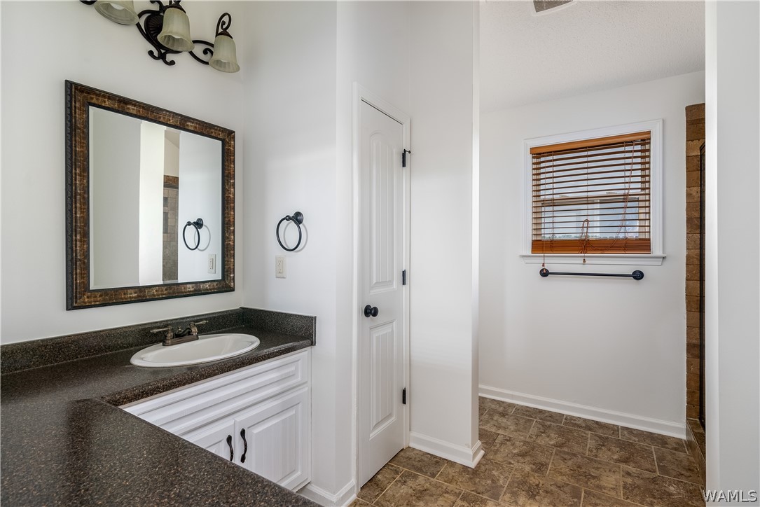 16417 Cherokee Bend Parkway