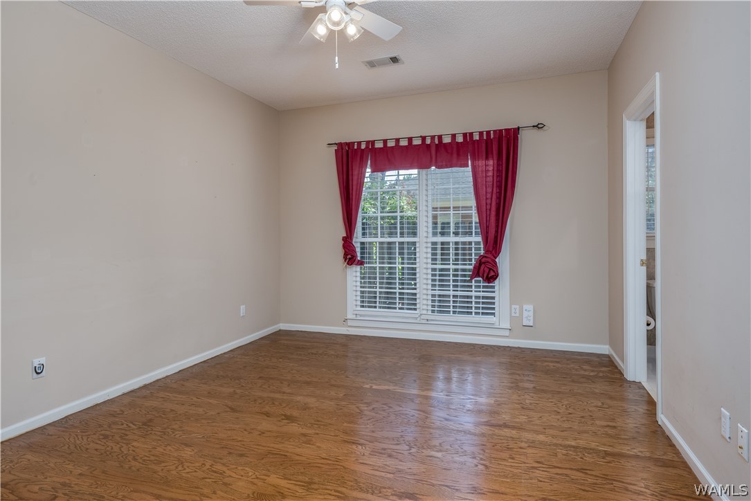 1634 River Ro Drive