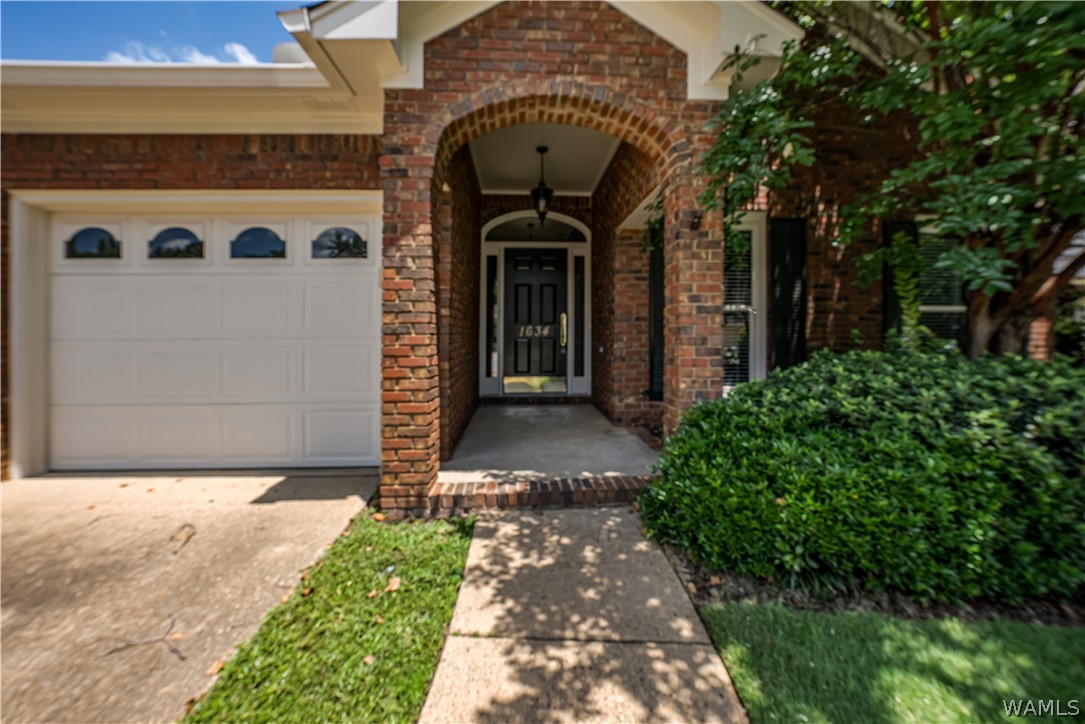 1634 River Ro Drive