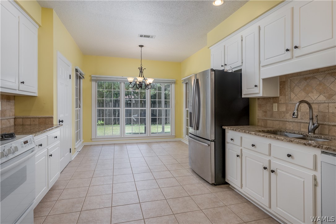 1634 River Ro Drive