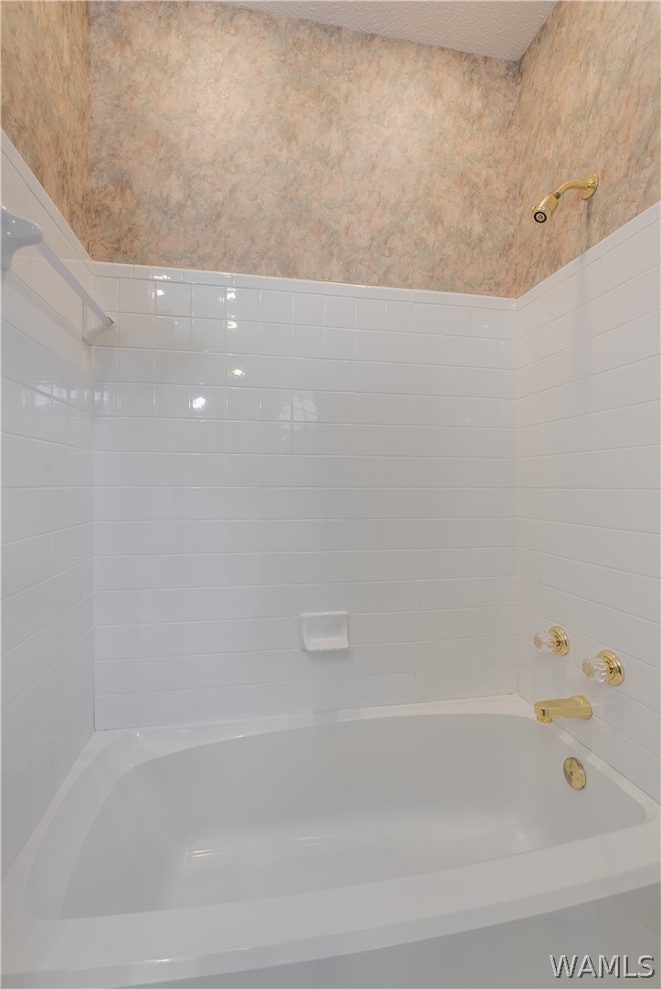 1634 River Ro Drive
