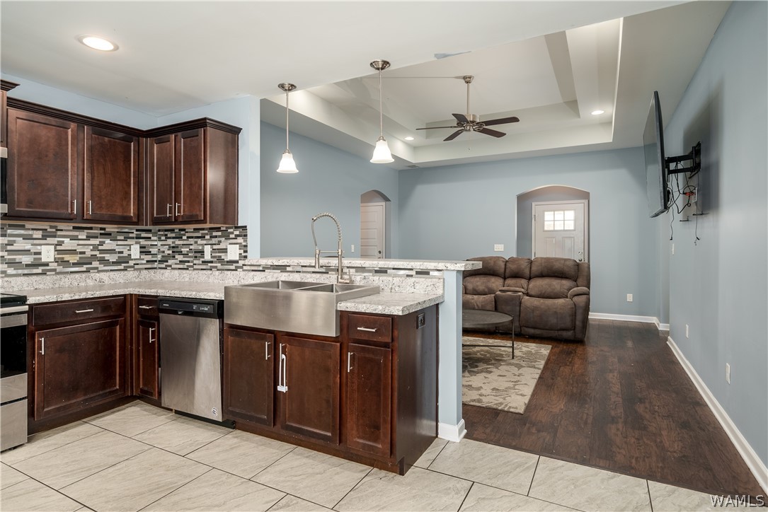 16366 Pottery Lane