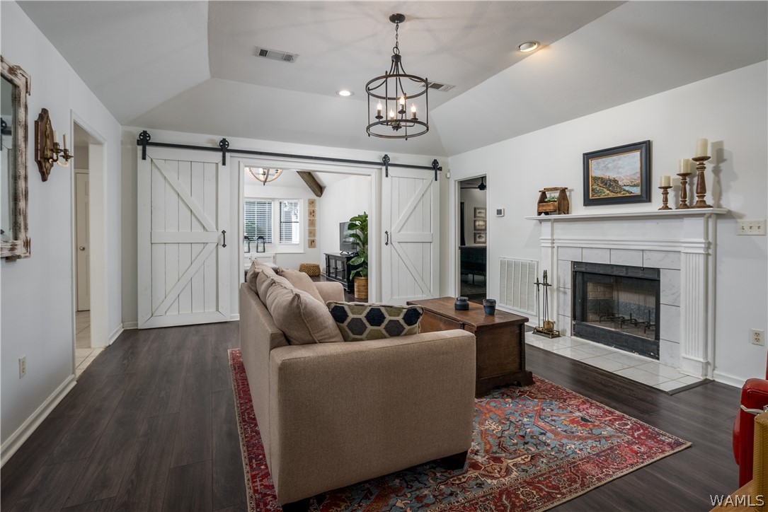 1031 Vineyards Drive