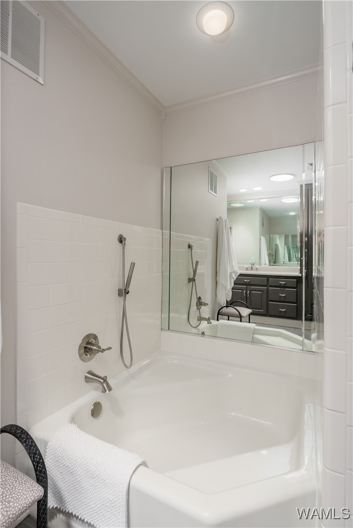 1216 Indian Hills Circle