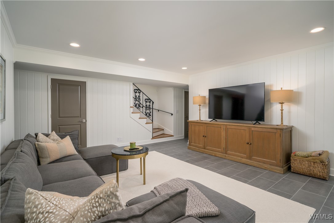 1216 Indian Hills Circle
