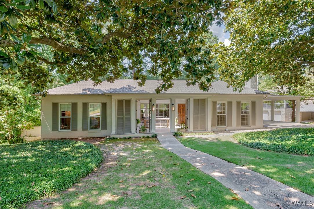 1216 Indian Hills Circle