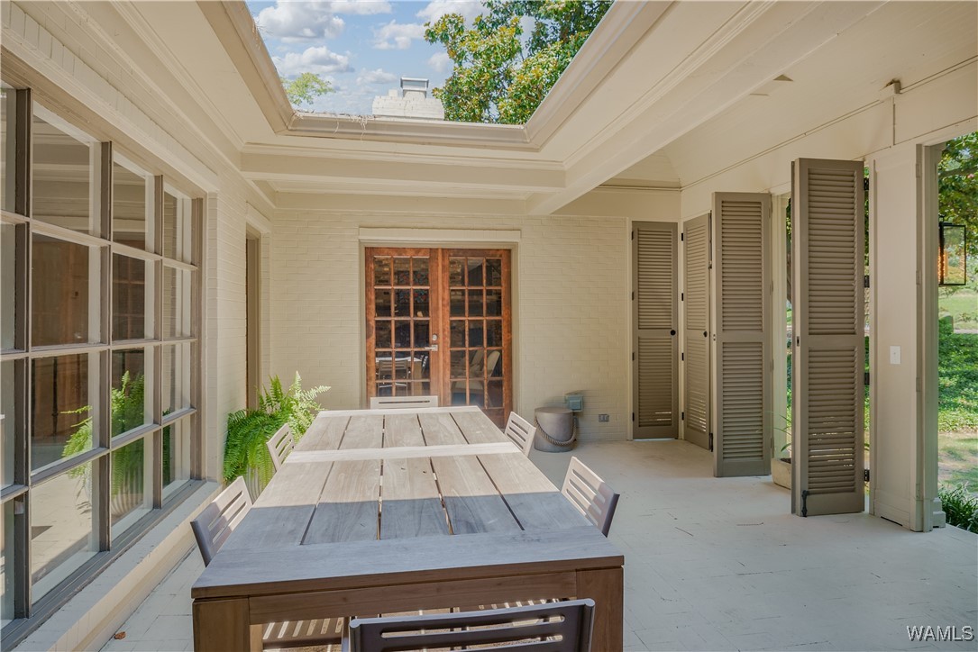 1216 Indian Hills Circle