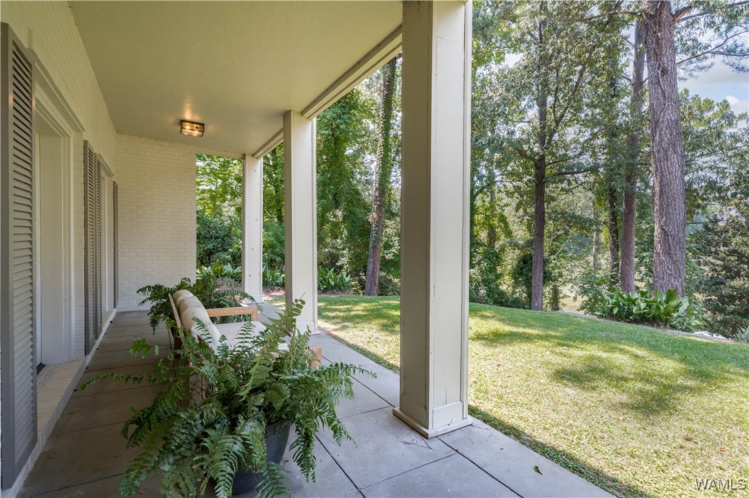 1216 Indian Hills Circle