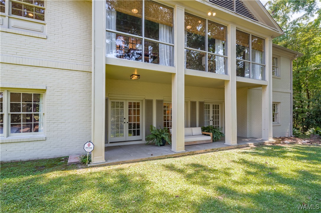 1216 Indian Hills Circle