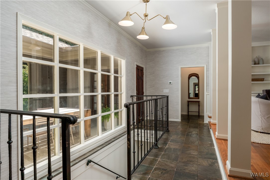 1216 Indian Hills Circle