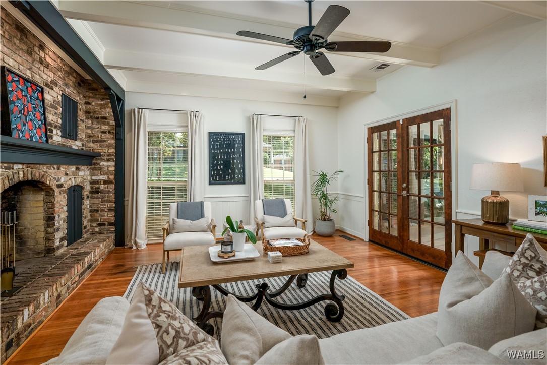 1216 Indian Hills Circle