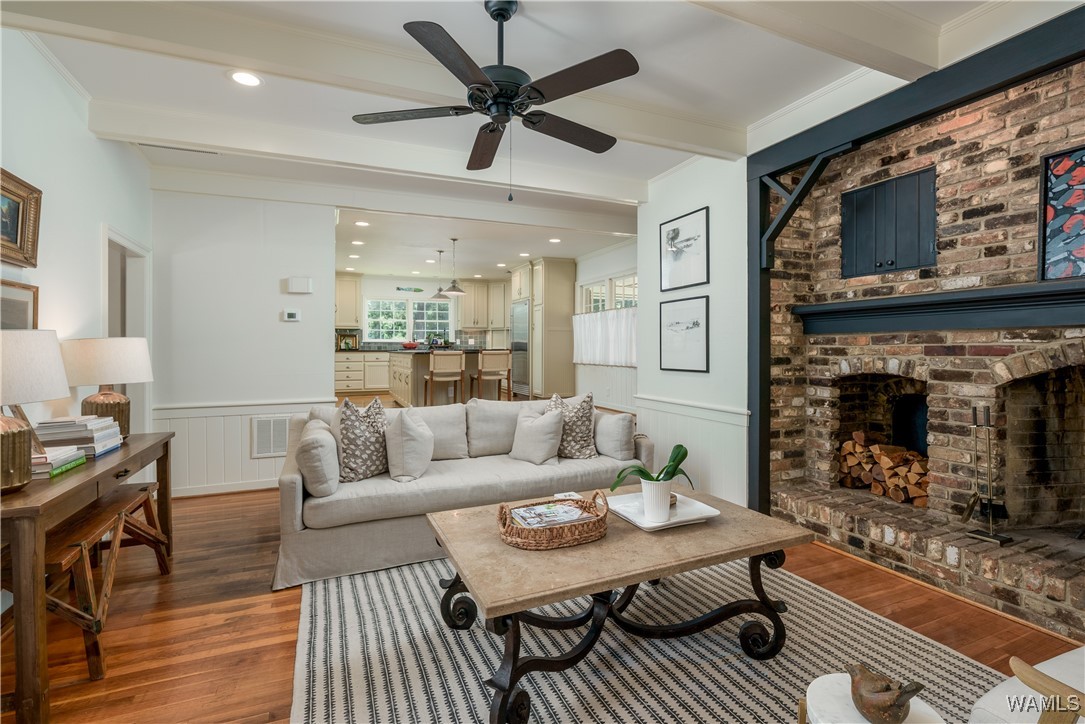 1216 Indian Hills Circle