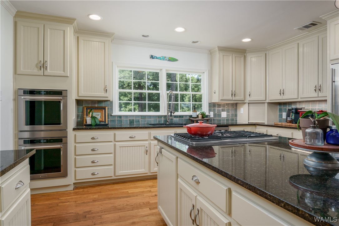 1216 Indian Hills Circle