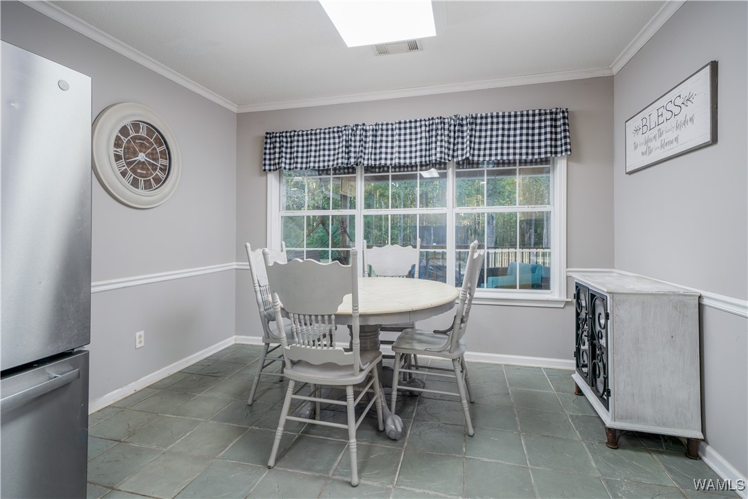 12625 Lakeland Hills Drive