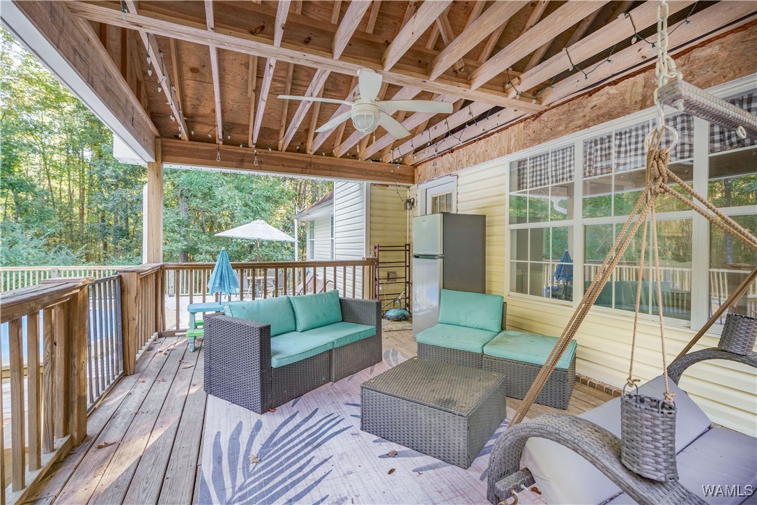 12625 Lakeland Hills Drive