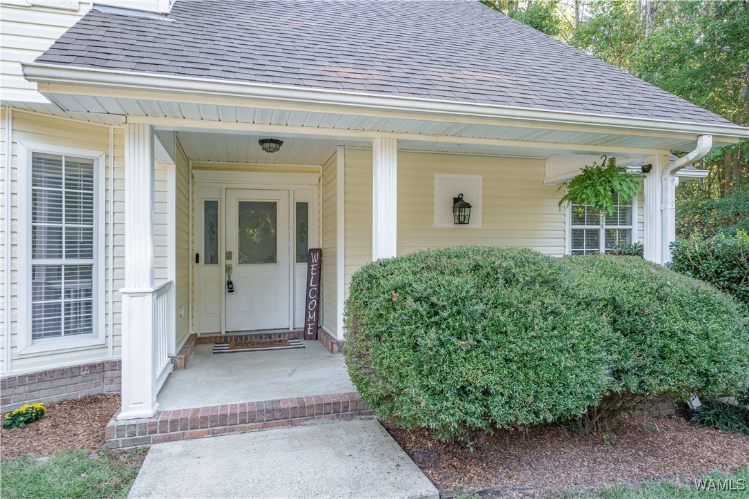 12625 Lakeland Hills Drive