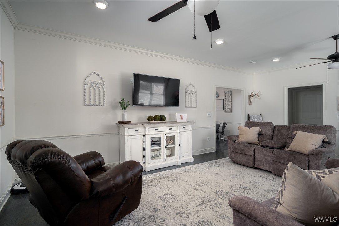 1072 Jamestown Circle