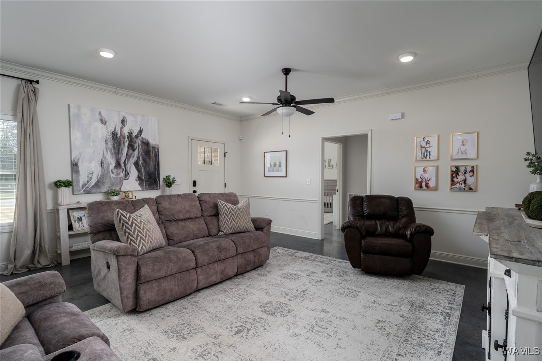 1072 Jamestown Circle
