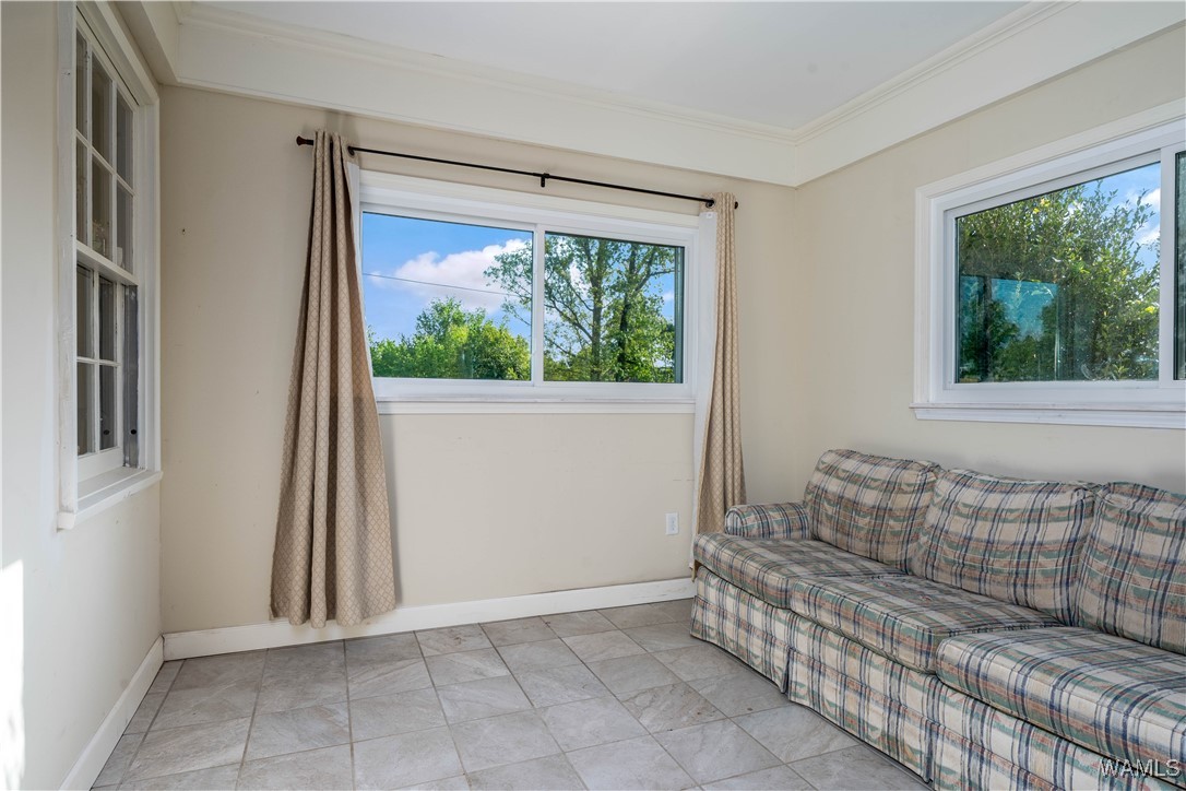 6 Forest Drive