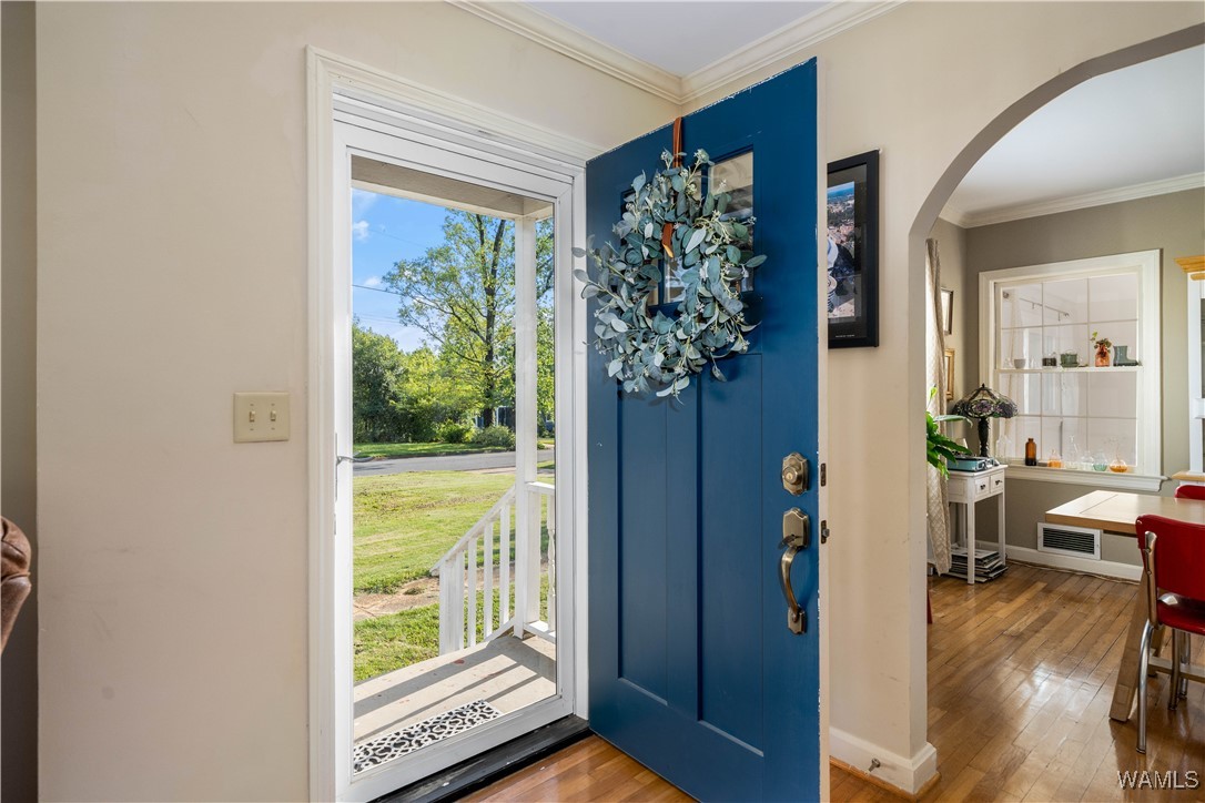 6 Forest Drive