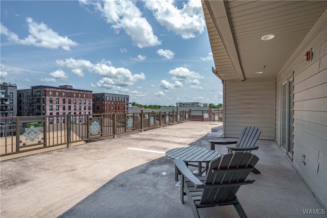 1401 6th Street Unit: 2B