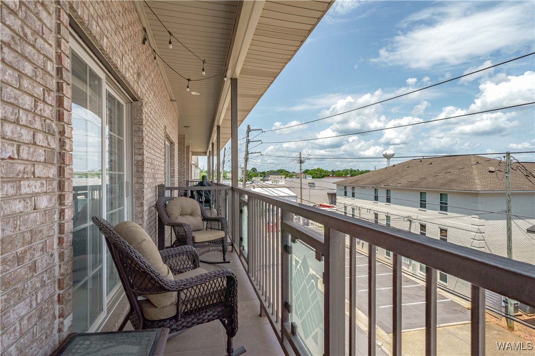 1401 6th Street Unit: 2B