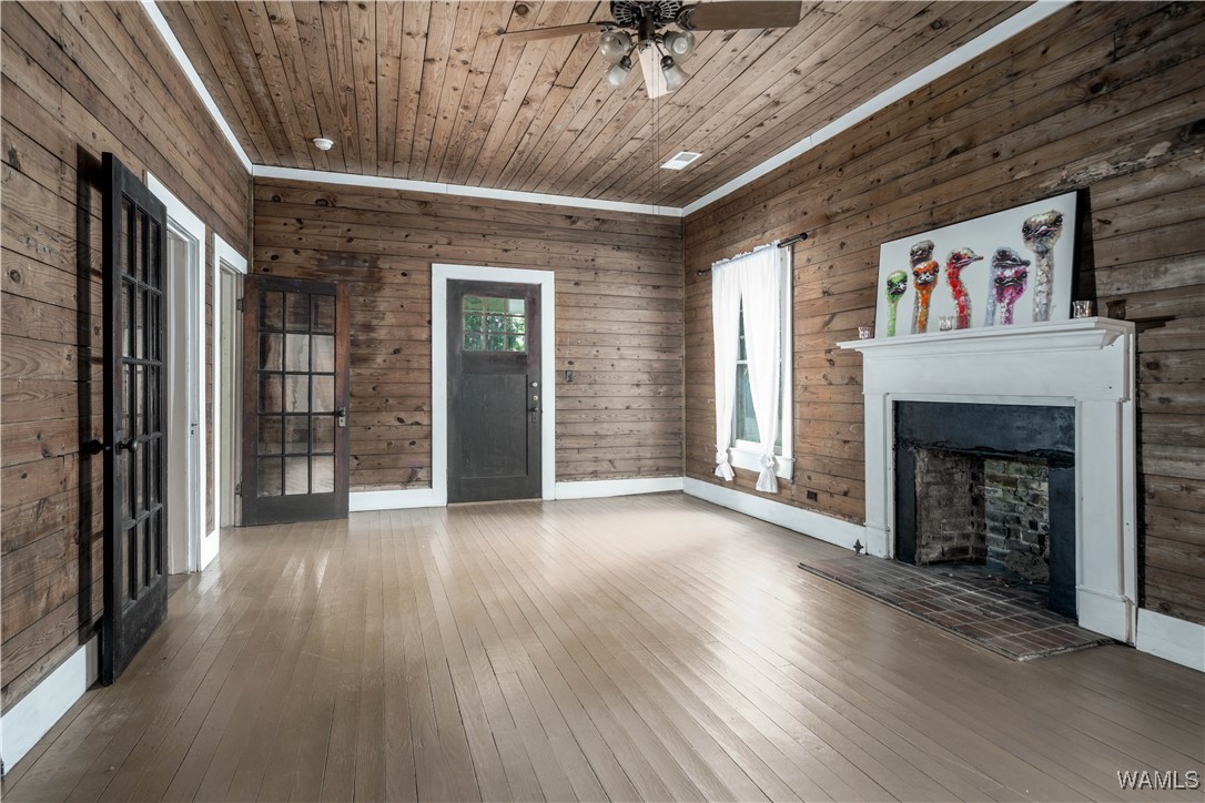 221 3rd Court SW