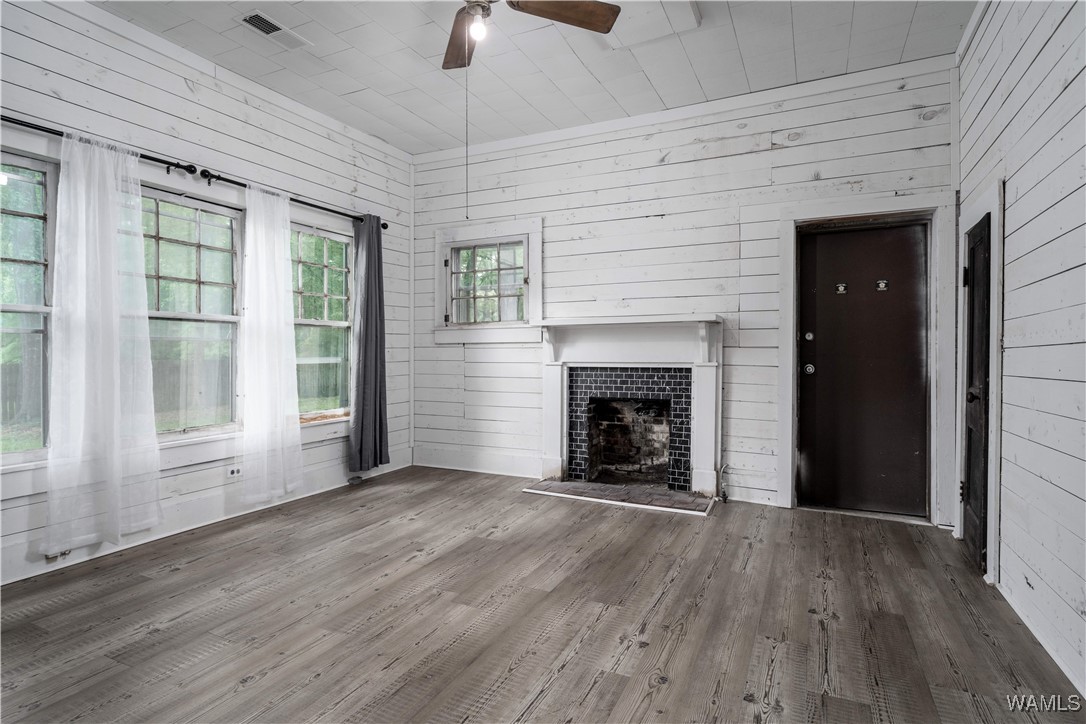 221 3rd Court SW