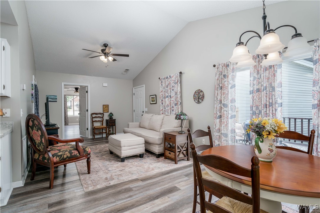 1031 Mockingbird Lane