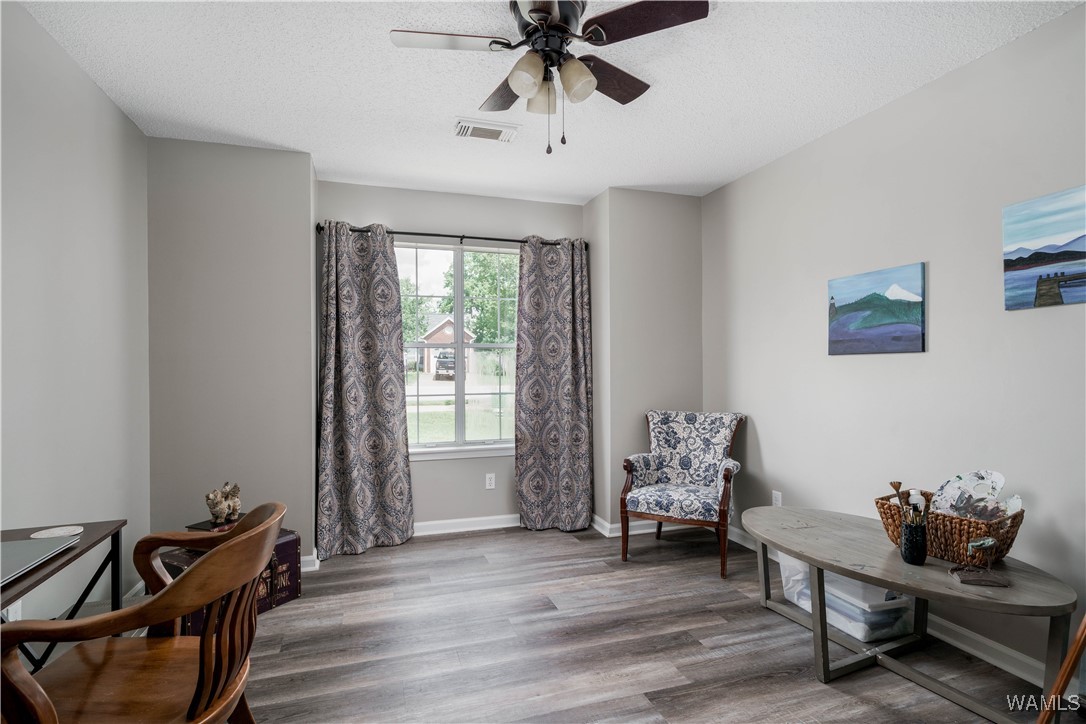1031 Mockingbird Lane
