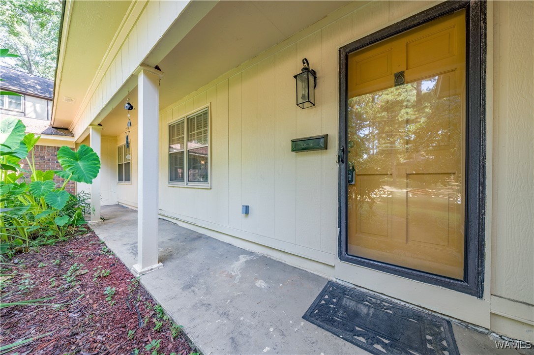 4123 Lakepoint Drive