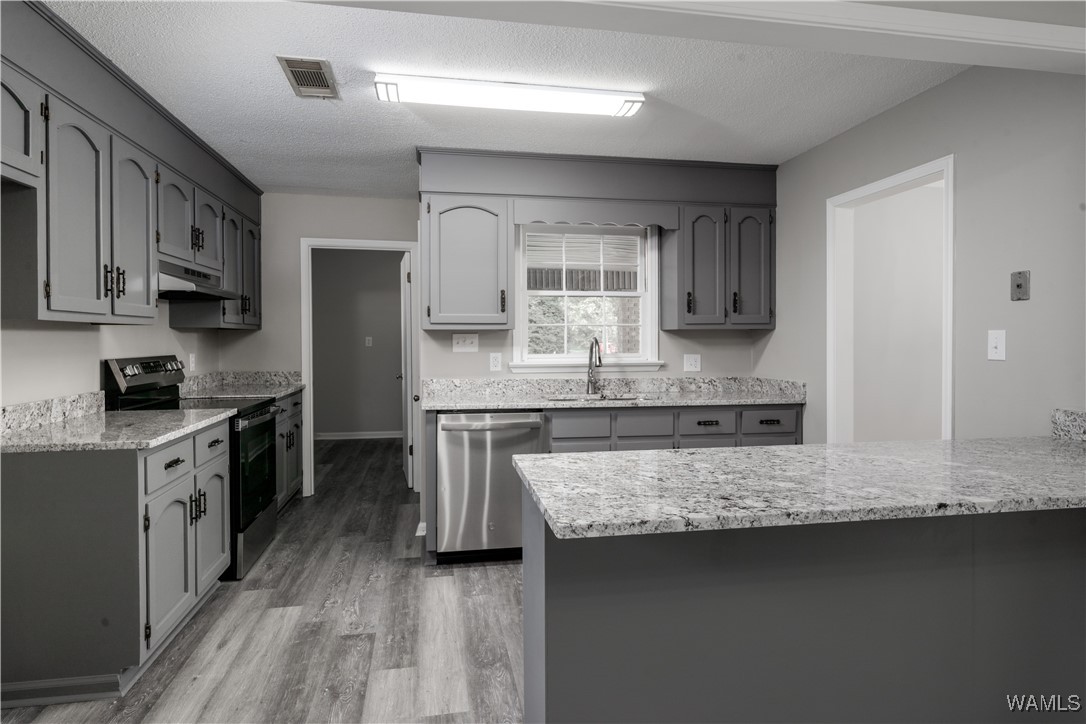 11095 Longbow Drive