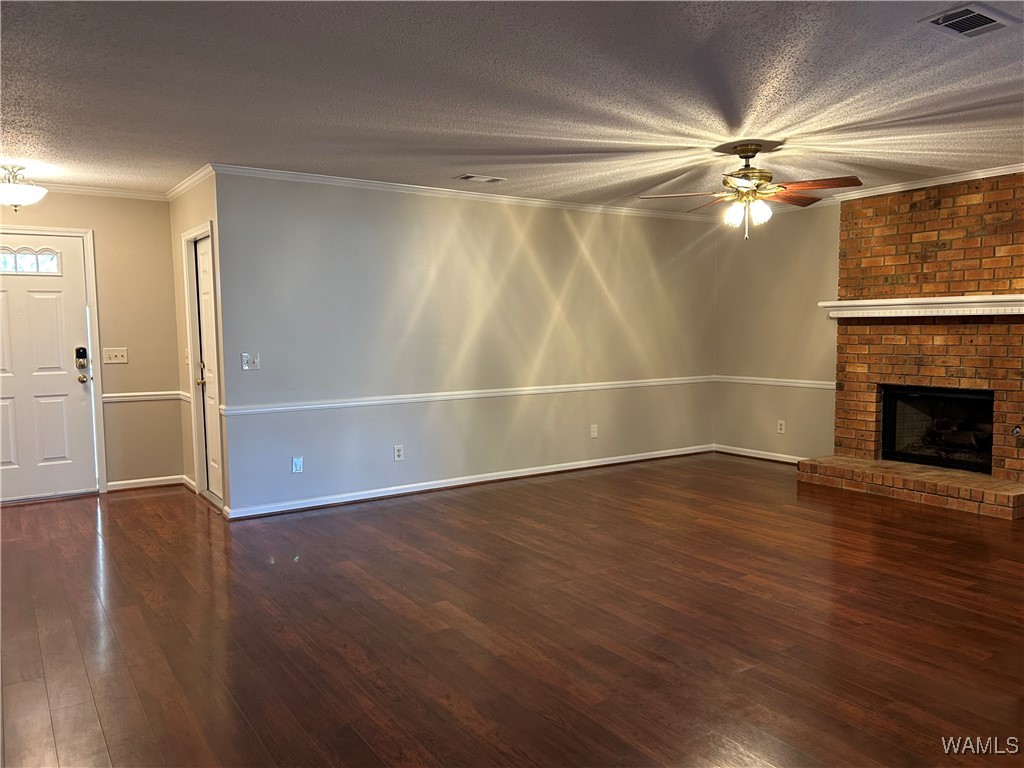 1601 Hollow Lane