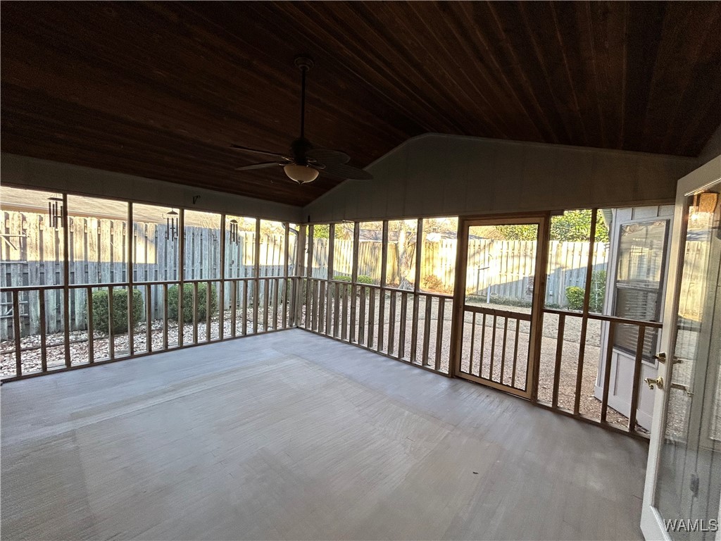 1601 Hollow Lane