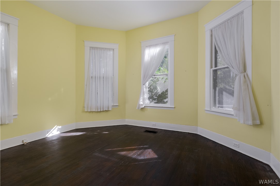 818 Queen City Avenue
