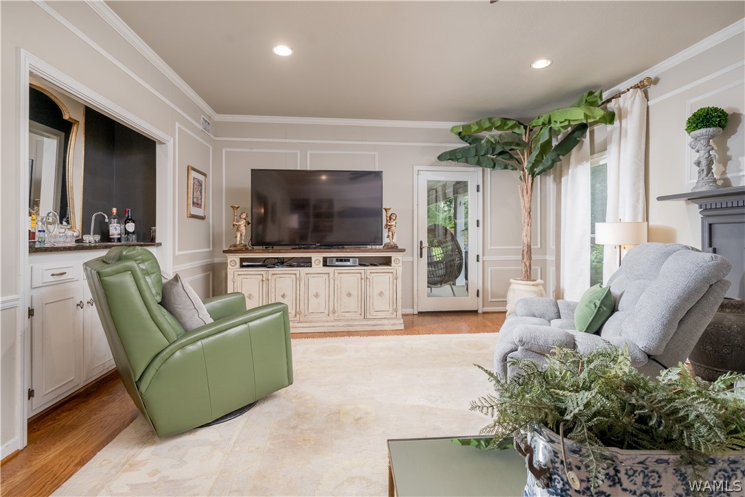 2400 Yorktown Drive
