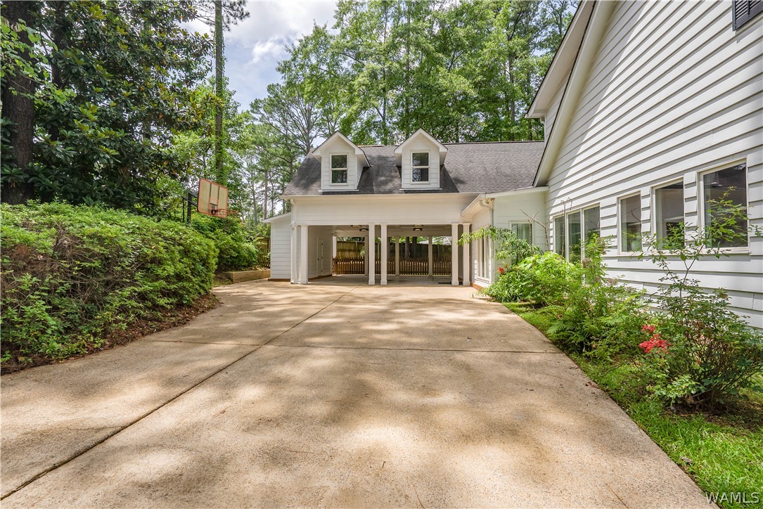2400 Yorktown Drive